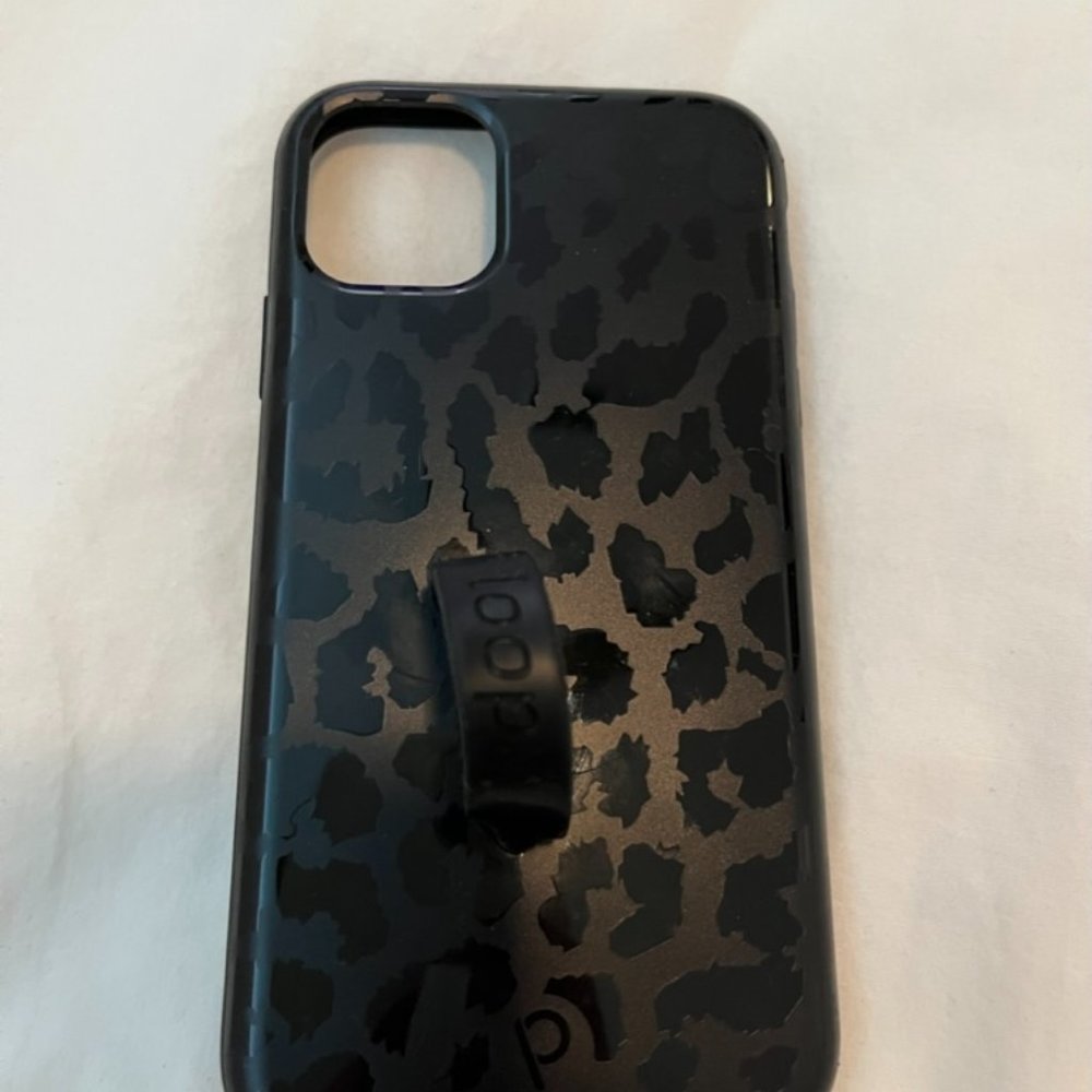 Black Cheetah Loopy Case
